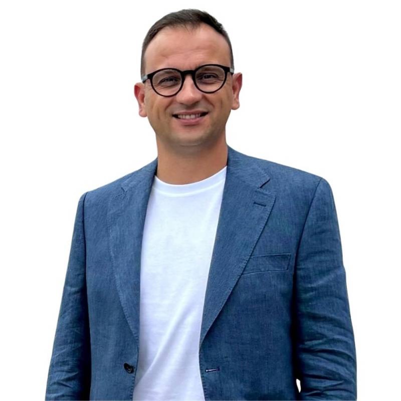 Meet the finalists for the INTERNATIONAL OPTICIAN OF THE YEAR 2024: Vitor Martins (Portugal)