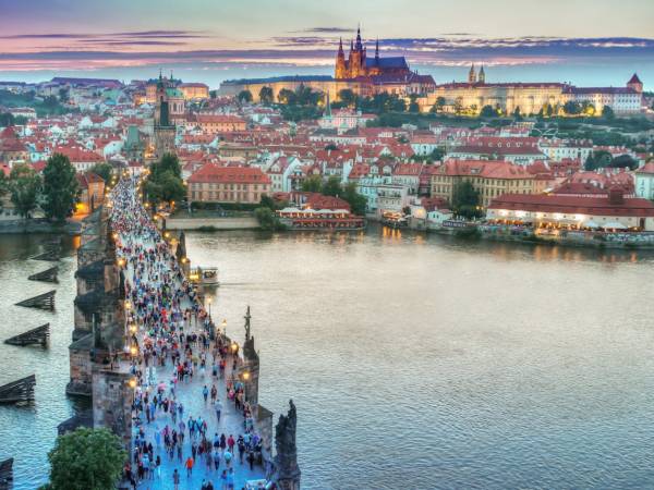 Earn CPD points in Prague this May