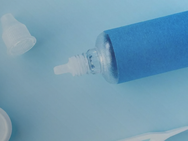 Coronaviruses “easily removed” from contact lens surfaces